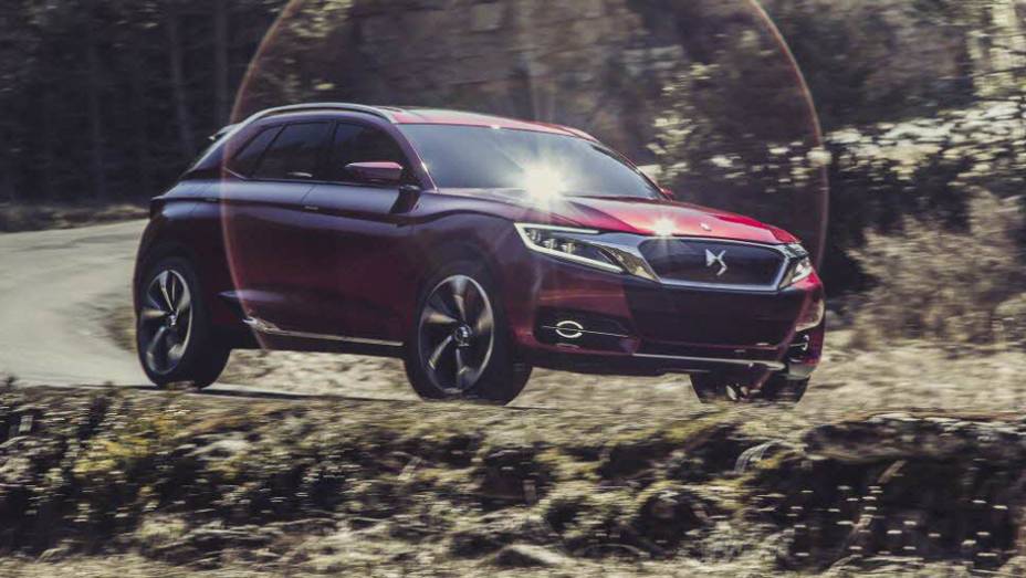 Citroën DS Wild Rubis é o novo membro da linha DS da marca francesa | <a href="https://beta-develop.quatrorodas.abril.com.br/saloes/xangai/2013/citroen-ds-wild-rubis-738701.shtml" rel="migration">Leia mais</a>