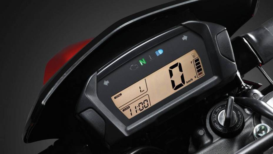 A Honda CRF 250M possui motor monocil&iacute;ndrico de 249 cc, refrigerado a l&iacute;quido e com inje&ccedil;&atilde;o eletr&ocirc;nica | <a href="%20https://beta-develop.quatrorodas.abril.com.br/moto/noticias/honda-crf-250m-2013-chega-espanha-junho-738432.shtml" rel="migration">Leia mais</a>