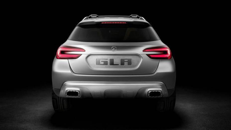 Formas arrojadas na traseira | <a href="https://beta-develop.quatrorodas.abril.com.br/saloes/xangai/2013/mercedes-benz-gla-738831.shtml" rel="migration">Leia mais</a>