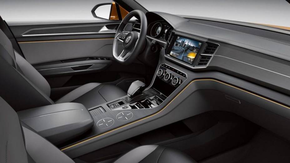 Segundo dados fornecidos pela VW, o ve&iacute;culo acelera de 0 a 100 km/h em 5,9 segundos | <a href="https://beta-develop.quatrorodas.abril.com.br/saloes/xangai/2013/vw-crossblue-coupe-concept-738932.shtml" rel="migration">Leia mais</a>