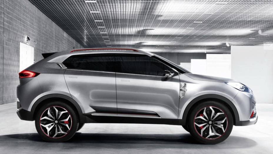 Prévia de um novo crossover da MG, o CS concept mantém as características de design já vistas no restante da gama da montadora | <a href="%20https://beta-develop.quatrorodas.abril.com.br/saloes/xangai/2013/mg-cs-concept-738680.shtml" rel="migration">Leia mais</a>