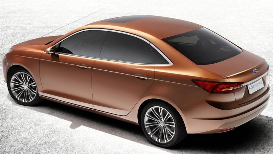 O novo conceito Escort &eacute; uma pr&eacute;via de um futuro sed&atilde; compacto que ser&aacute; vendido exclusivamente na China | <a href="%20https://beta-develop.quatrorodas.abril.com.br/saloes/xangai/2013/ford-escort-concept-739214.shtml" rel="migration">Leia mais</a>