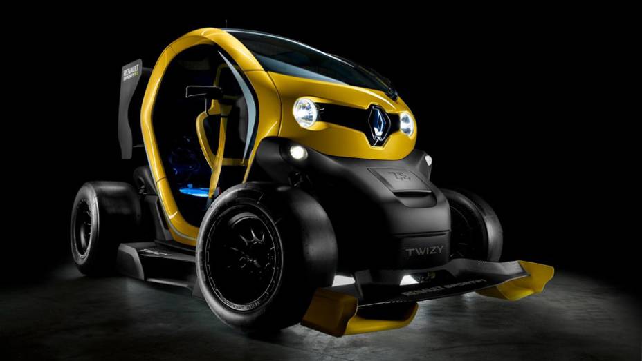 Coisa de louco ou não? Este é o Twizy Sport F1 | <a href="https://beta-develop.quatrorodas.abril.com.br/noticias/sustentabilidade/renault-mostra-twizy-sport-f1-739695.shtml" rel="migration">Leia mais</a>