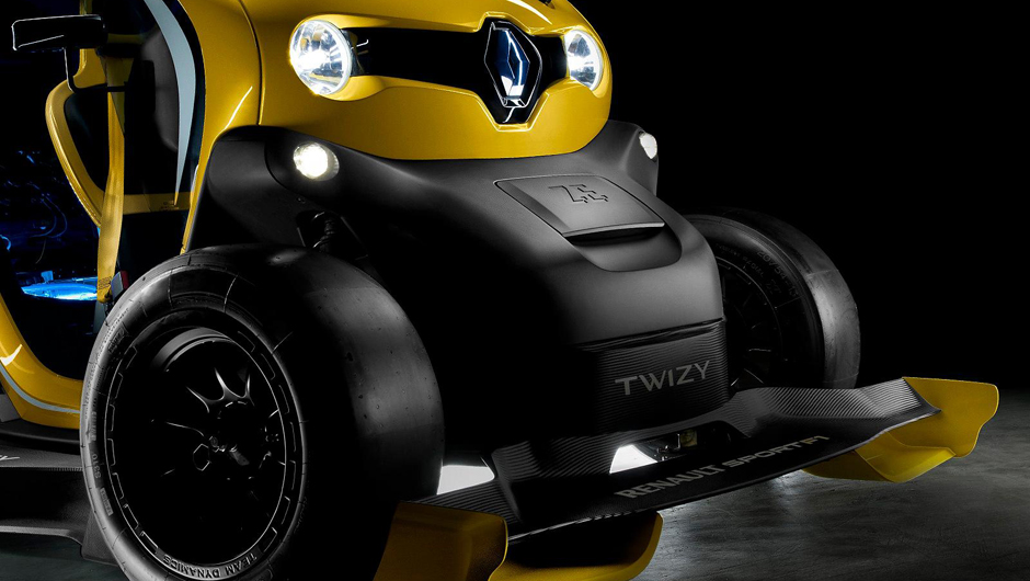 O KERS incrementa a pot&ecirc;ncia em 79 cv, podendo chegar aos 96 cv - o motor original tem 17 cv | <a href="https://beta-develop.quatrorodas.abril.com.br/noticias/sustentabilidade/renault-mostra-twizy-sport-f1-739695.shtml" rel="migration">Leia mais</a>