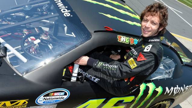 Kyle Busch afirmou que Rossi fez um bom trabalho, com voltas bastante competitivas | <a href="https://beta-develop.quatrorodas.abril.com.br/moto/noticias/valentino-rossi-ritmo-nascar-739793.shtml" rel="migration">Leia mais</a> Kyle Busch afirmou que Rossi fez um bom trabalho, com voltas bastante competitivas | <a href="https://beta-develop.quatrorodas.abril.com.br/moto/noticias/valentino-rossi-ritmo-nascar-739793.shtml" rel="migration">Leia mais</a>