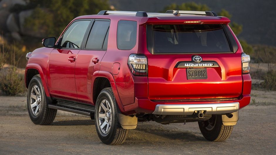 Quatro novas cores de carroceria foram adicionadas &agrave; palheta do 4Runner, totalizando, agora, oito tons | <a href="%20https://beta-develop.quatrorodas.abril.com.br/noticias/fabricantes/toyota-revela-novo-4runner-739940.shtml" rel="migration">Leia mais</a>