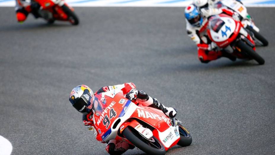 Já na Moto3, Jonas Folger liderou a sexta-feira | <a href="https://beta-develop.quatrorodas.abril.com.br/moto/noticias/motogp-lorenzo-lidera-treinos-jerez-740399.shtml" rel="migration">Leia mais</a>