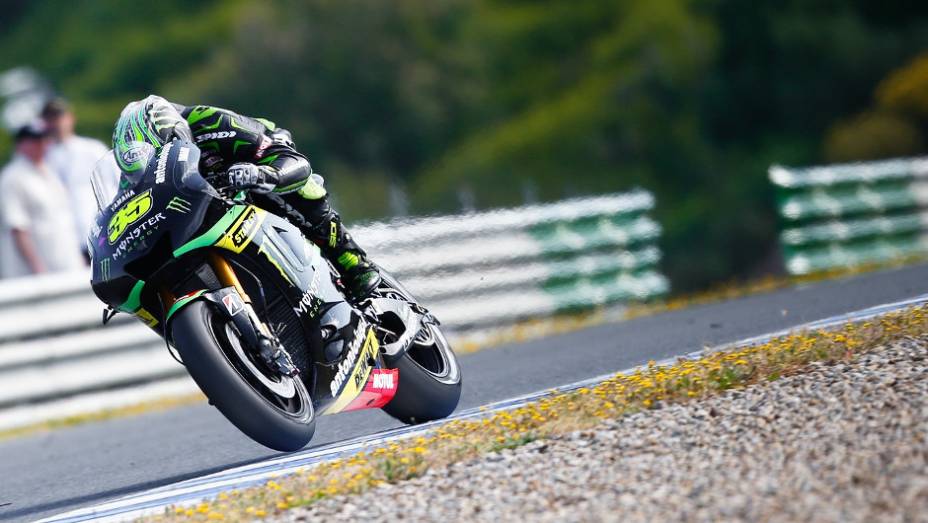 Cal Crutchlow ficou garantiu o quarto lugar | <a href="https://beta-develop.quatrorodas.abril.com.br/moto/noticias/motogp-lorenzo-garante-pole-jerez-740522.shtml" rel="migration">Leia mais</a>