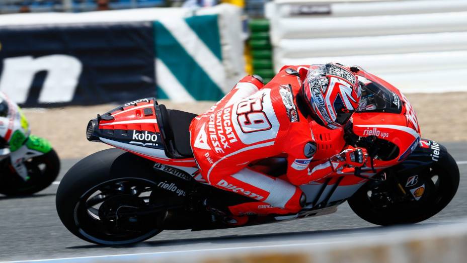 Nicky Hayden largará em sétimo | <a href="https://beta-develop.quatrorodas.abril.com.br/moto/noticias/motogp-lorenzo-garante-pole-jerez-740522.shtml" rel="migration">Leia mais</a>