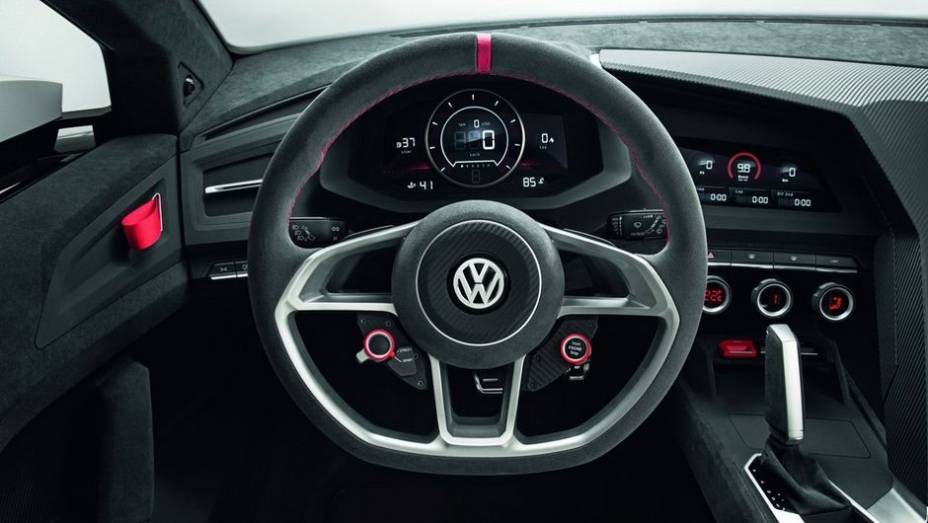 A transmiss&atilde;o &eacute; a DSG (dupla embreagem). O Design Vision tamb&eacute;m conta com rodas de liga-leve de 20 polegadas | <a href="%20https://beta-develop.quatrorodas.abril.com.br/noticias/fabricantes/vw-prepara-golf-design-vision-gti-concept-740746.shtml" rel="migration">Leia mais</a>