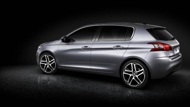 Tais medidas significam uma pequena redução no tamanho e na altura do modelo na comparação com seu antecessor | <a href="%20https://beta-develop.quatrorodas.abril.com.br/noticias/fabricantes/peugeot-apresenta-proxima-geracao-308-741173.shtml" rel="migration">Leia mais</a> Tais medidas significam uma pequena redução no tamanho e na altura do modelo na comparação com seu antecessor | <a href="%20https://beta-develop.quatrorodas.abril.com.br/noticias/fabricantes/peugeot-apresenta-proxima-geracao-308-741173.shtml" rel="migration">Leia mais</a>