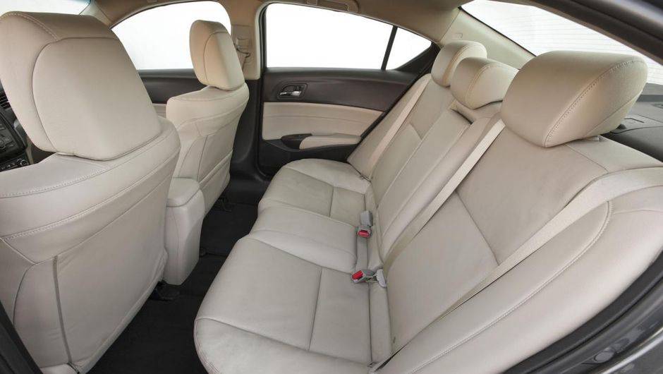 O Acura ILX 2014 chega às concessionárias americanas amanhã (15) e tem valor inicial de US$ 26.900 | <a href="https://beta-develop.quatrorodas.abril.com.br/noticias/fabricantes/poucas-mudancas-acura-ilx-2014-apresentado-741280.shtml" rel="migration">Leia mais</a> O Acura ILX 2014 chega às concessionárias americanas amanhã (15) e tem valor inicial de US$ 26.900 | <a href="https://beta-develop.quatrorodas.abril.com.br/noticias/fabricantes/poucas-mudancas-acura-ilx-2014-apresentado-741280.shtml" rel="migration">Leia mais</a>
