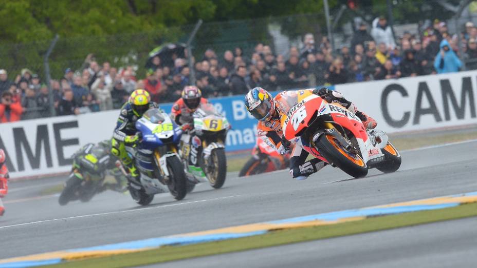 Dani Pedrosa (Repsol Honda Team) venceu em Le Mans e assumiu a lideran&ccedil;a do mundial | <a href="https://beta-develop.quatrorodas.abril.com.br/moto/noticias/motogp-pedrosa-vence-corrida-le-mans-741797.shtml" rel="migration">Leia mais</a>