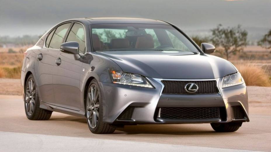 10ª - Lexus - US$ 3,5 bi (valor estimado da marca) | <a href="https://beta-develop.quatrorodas.abril.com.br/noticias/mercado/estudo-indica-toyota-como-marca-automotiva-mais-valiosa-741960.shtml" rel="migration">Leia mais</a>