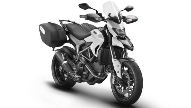 Ducati revela Hyperstrada 2013 | <a href="https://beta-develop.quatrorodas.abril.com.br/moto/noticias/ducati-revela-hyperstrada-2013-742105.shtml" rel="migration">Leia mais</a> Ducati revela Hyperstrada 2013 | <a href="https://beta-develop.quatrorodas.abril.com.br/moto/noticias/ducati-revela-hyperstrada-2013-742105.shtml" rel="migration">Leia mais</a>