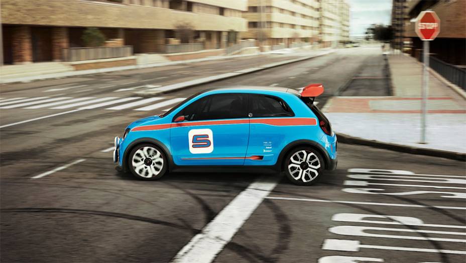 Motor de 3.498 cc entrega 316 cavalos de potência a 6.800 rpm | <a href="https://beta-develop.quatrorodas.abril.com.br/noticias/fabricantes/renault-twin-run-concept-revelado-monaco-742319.shtml" rel="migration">Leia mais</a> Motor de 3.498 cc entrega 316 cavalos de potência a 6.800 rpm | <a href="https://beta-develop.quatrorodas.abril.com.br/noticias/fabricantes/renault-twin-run-concept-revelado-monaco-742319.shtml" rel="migration">Leia mais</a>