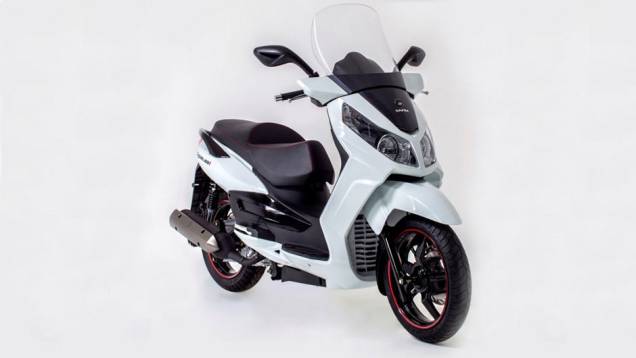 Com renovação no visual, o novo modelo tem preço sugerido de R$ 14.190,00 | <a href="https://beta-develop.quatrorodas.abril.com.br/moto/noticias/dafra-apresenta-novo-citycom-300i-742713.shtml" rel="migration">Leia mais</a> Com renovação no visual, o novo modelo tem preço sugerido de R$ 14.190,00 | <a href="https://beta-develop.quatrorodas.abril.com.br/moto/noticias/dafra-apresenta-novo-citycom-300i-742713.shtml" rel="migration">Leia mais</a>
