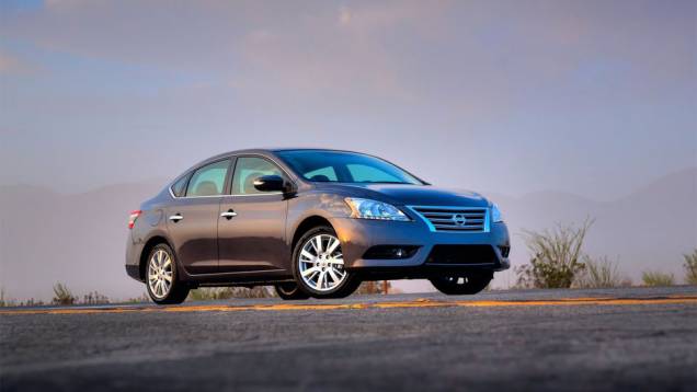 O sedã tem dimensões maiores em relação ao atual | <a href="https://beta-develop.quatrorodas.abril.com.br/carros/lancamentos/nissan-sentra-757163.shtml" rel="migration">Leia mais</a> O sedã tem dimensões maiores em relação ao atual | <a href="https://beta-develop.quatrorodas.abril.com.br/carros/lancamentos/nissan-sentra-757163.shtml" rel="migration">Leia mais</a>