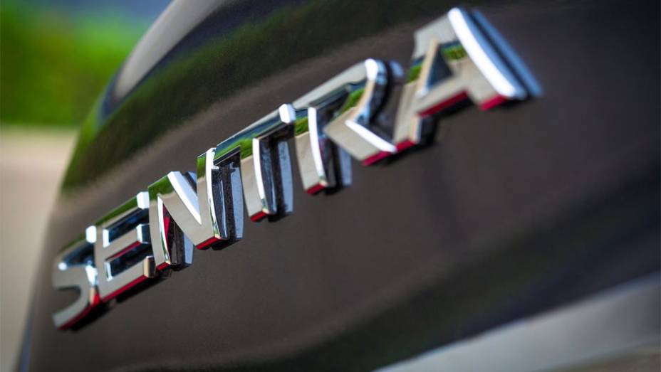 Segundo comunicado, o novo Sentra &eacute; um dos pilares da estrat&eacute;gia de obter 6% de participa&ccedil;&atilde;o no mercado do Pa&iacute;s | <a href="%20https://beta-develop.quatrorodas.abril.com.br/carros/lancamentos/nissan-sentra-757163.shtml" rel="migration">Leia mais</a>