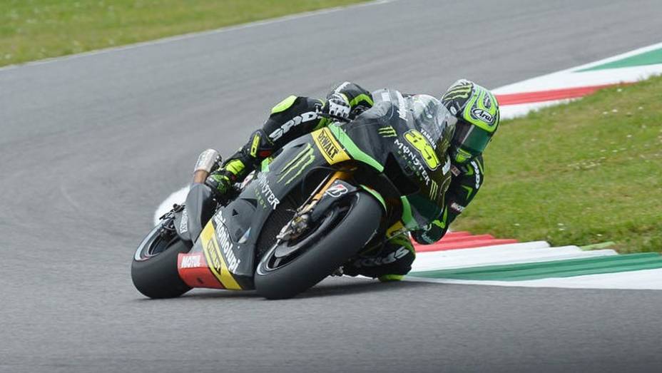 Cal Crutchlow ficou com o quarto tempo | <a href="https://beta-develop.quatrorodas.abril.com.br/moto/noticias/motogp-pedrosa-garante-pole-mugello-742928.shtml" rel="migration">Leia mais</a>