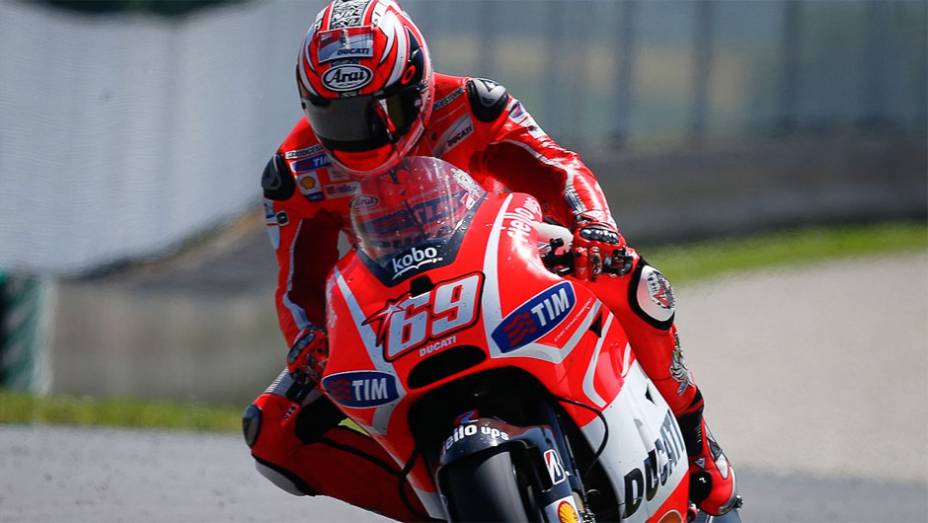 Nicky Hayden, companheiro de Dovizioso, foi o sexto | <a href="https://beta-develop.quatrorodas.abril.com.br/moto/noticias/motogp-lorenzo-vence-prova-mugello-742903.shtml" rel="migration">Leia mais</a>