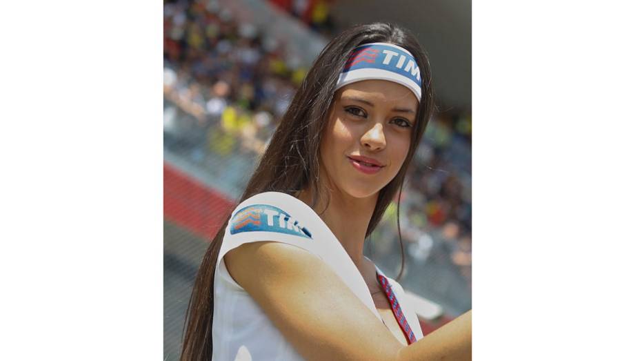 Veja as belas garotas que marcaram presença no GP da Itália e saiba como foi a corrida! | <a href="%20https://beta-develop.quatrorodas.abril.com.br/moto/galerias/competicoes/motogp-italia-corrida-742934.shtml" rel="migration">Leia mais</a>