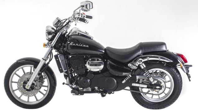 Nova custom da Dafra tem pre&ccedil;o p&uacute;blico sugerido de 13.690 reais | <a href="https://beta-develop.quatrorodas.abril.com.br/moto/noticias/dafra-lanca-custom-horizon-250-brasil-743081.shtml" rel="migration">Leia mais</a>