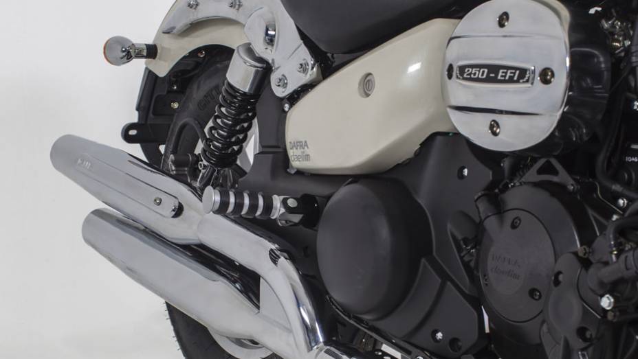 Motor da Dafra Horizon 250 gera uma potência de 23,1 cv a 8.000 rpm e um torque máximo de 2,21 mkgf a 7.000 rpm | <a href="%20https://beta-develop.quatrorodas.abril.com.br/moto/noticias/dafra-lanca-custom-horizon-250-brasil-743081.shtml" rel="migration">Leia mais</a> Motor da Dafra Horizon 250 gera uma potência de 23,1 cv a 8.000 rpm e um torque máximo de 2,21 mkgf a 7.000 rpm | <a href="%20https://beta-develop.quatrorodas.abril.com.br/moto/noticias/dafra-lanca-custom-horizon-250-brasil-743081.shtml" rel="migration">Leia mais</a>