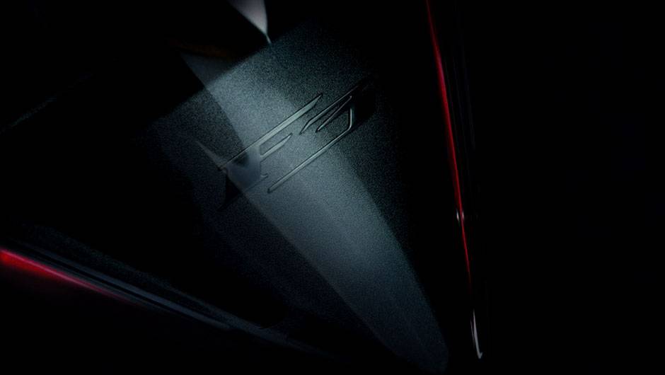 A moto italiana conta com acelerador eletr&ocirc;nico (Full Ride By Wire) e controle de tra&ccedil;&atilde;o com oito n&iacute;veis diferentes | <a href="%20https://beta-develop.quatrorodas.abril.com.br/moto/noticias/mv-agusta-f3-800-chega-r-56-mil-792913.shtml" rel="migration">Leia mais</a>