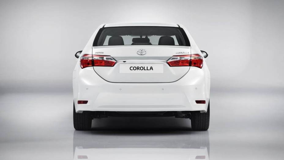 ...acompanhada de uma nova tampa do porta-malas com uma régua cromada acima do lugar da placa | <a href="https://beta-develop.quatrorodas.abril.com.br/noticias/fabricantes/toyota-revela-novo-corolla-europeu-743504.shtml" rel="migration">Leia mais</a> | <a href="https://quatrorodas.abr" rel="migration"></a> ...acompanhada de uma nova tampa do porta-malas com uma régua cromada acima do lugar da placa | <a href="https://beta-develop.quatrorodas.abril.com.br/noticias/fabricantes/toyota-revela-novo-corolla-europeu-743504.shtml" rel="migration">Leia mais</a> | <a href="https://quatrorodas.abr" rel="migration"></a>