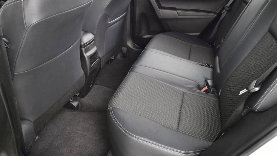 Seu lan&ccedil;amento deve acontecer no primeiro trimestre de 2014 | <a href="https://beta-develop.quatrorodas.abril.com.br/noticias/fabricantes/toyota-revela-novo-corolla-europeu-743504.shtml" rel="migration">Leia mais</a> | <a href="https://beta-develop.quatrorodas.abril.com.br/galerias/toyota/novo-cor" rel="migration"></a>