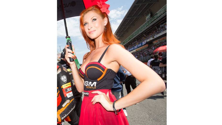 Veja as belas garotas da MotoGP da Catalunha e saiba como foi a corrida! | <a href="https://beta-develop.quatrorodas.abril.com.br/moto/galerias/competicoes/motogp-catalunha-corrida-744273.shtml" rel="migration">Leia mais</a>