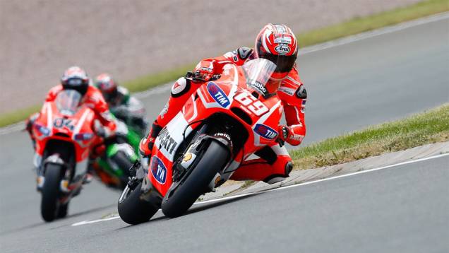 Nicky Hayden (Ducati) ficou com o sexto tempo | <a href="https://beta-develop.quatrorodas.abril.com.br/moto/noticias/motogp-marquez-conquista-pole-alemanha-746854.shtml" rel="migration">Leia mais</a> Nicky Hayden (Ducati) ficou com o sexto tempo | <a href="https://beta-develop.quatrorodas.abril.com.br/moto/noticias/motogp-marquez-conquista-pole-alemanha-746854.shtml" rel="migration">Leia mais</a>