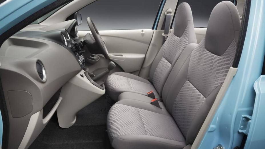 Quanto à motorização, é utilizado bloco 1.2, com câmbio manual de cinco marchas | <a href="%20https://beta-develop.quatrorodas.abril.com.br/noticias/fabricantes/datsun-go-revelado-746884.shtml" rel="migration">Leia mais</a> Quanto à motorização, é utilizado bloco 1.2, com câmbio manual de cinco marchas | <a href="%20https://beta-develop.quatrorodas.abril.com.br/noticias/fabricantes/datsun-go-revelado-746884.shtml" rel="migration">Leia mais</a>