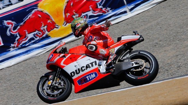 Correndo em casa, Nicky Hayden (Ducati) largar&aacute; em d&eacute;cimo | <a href="https://beta-develop.quatrorodas.abril.com.br/moto/noticias/motogp-bradl-surpreende-pole-eua-747594.shtml" rel="migration">Leia mais</a>