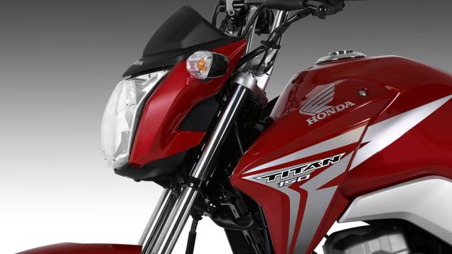 Honda CG 150 Titan e o novo design do tanque de combustível | <a href="https://beta-develop.quatrorodas.abril.com.br/moto/noticias/honda-lanca-cg-2014-totalmente-renovada-748587.shtml" rel="migration">Leia mais</a> Honda CG 150 Titan e o novo design do tanque de combustível | <a href="https://beta-develop.quatrorodas.abril.com.br/moto/noticias/honda-lanca-cg-2014-totalmente-renovada-748587.shtml" rel="migration">Leia mais</a>