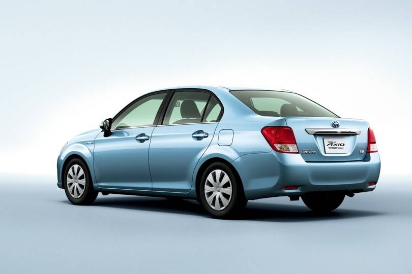 Em rela&ccedil;&atilde;o ao design, h&aacute; poucas modifica&ccedil;&otilde;es em rela&ccedil;&atilde;o &agrave; vers&atilde;o anterior | <a href="https://beta-develop.quatrorodas.abril.com.br/noticias/fabricantes/toyota-apresenta-novos-corollas-hibridos-japao-749123.shtml" rel="migration">Leia mais</a>