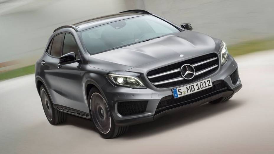 O GLA 2015 é um Classe A elevado, com um corpo mais musculoso... | <a href="https://beta-develop.quatrorodas.abril.com.br/saloes/frankfurt/2013/mercedes-benz-gla-752127.shtml" rel="migration">Leia mais</a>