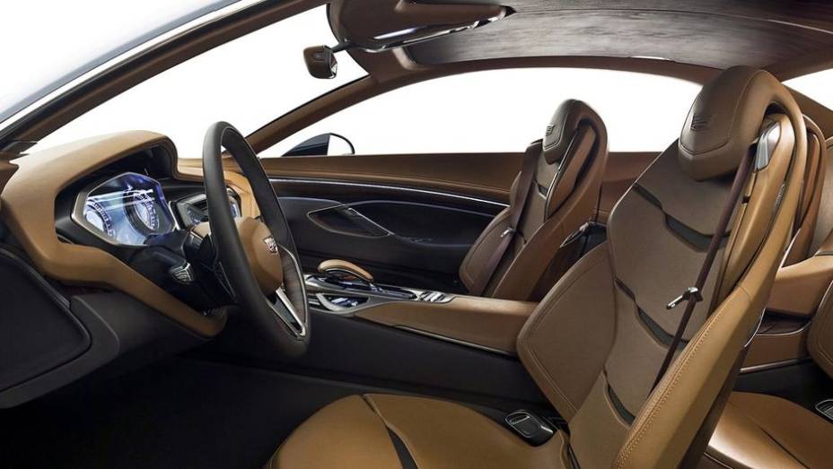 Por dentro, &eacute; poss&iacute;vel visualizar o esquema de bancos 2 + 2 | <a href="https://beta-develop.quatrorodas.abril.com.br/noticias/fabricantes/cadillac-elmiraj-concept-revelado-750167.shtml" rel="migration">Leia mais</a>