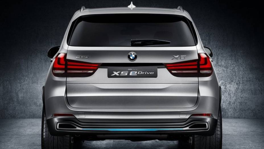 Ele trabalha em conjunto com um motor elétrico de 95 cavalos de potência | <a href="https://beta-develop.quatrorodas.abril.com.br//saloes/frankfurt/2013/bmw-concept-x5-edrive-752125.shtml" rel="migration">Leia mais</a>