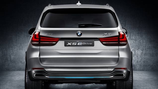 Ele trabalha em conjunto com um motor elétrico de 95 cavalos de potência | <a href="https://beta-develop.quatrorodas.abril.com.br//saloes/frankfurt/2013/bmw-concept-x5-edrive-752125.shtml" rel="migration">Leia mais</a> Ele trabalha em conjunto com um motor elétrico de 95 cavalos de potência | <a href="https://beta-develop.quatrorodas.abril.com.br//saloes/frankfurt/2013/bmw-concept-x5-edrive-752125.shtml" rel="migration">Leia mais</a>