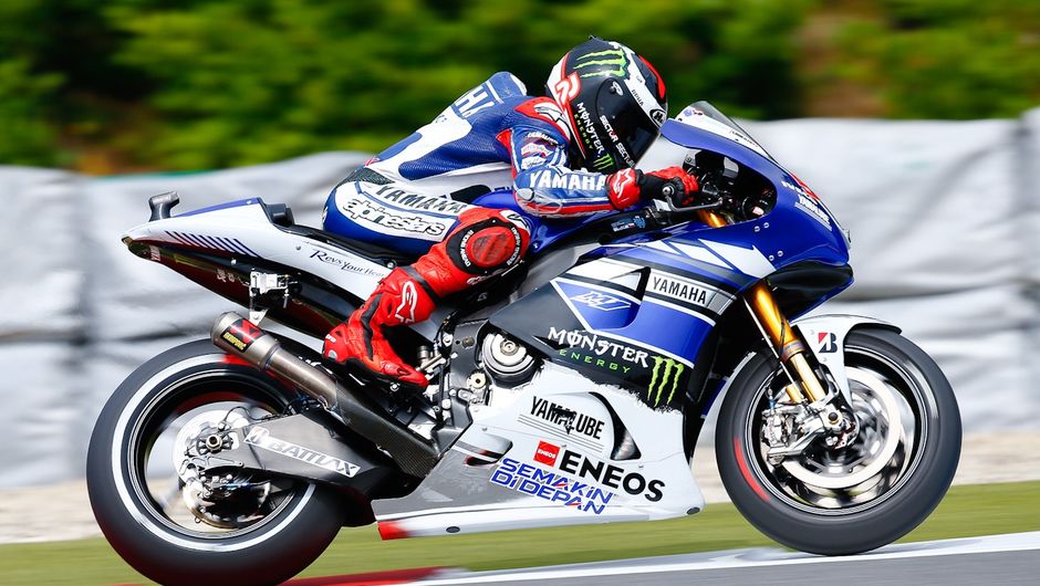 Lorenzo foi o terceiro colocado | <a href="https://beta-develop.quatrorodas.abril.com.br/moto/noticias/motogp-marquez-vence-mais-751228.shtml" rel="migration">Leia mais</a>