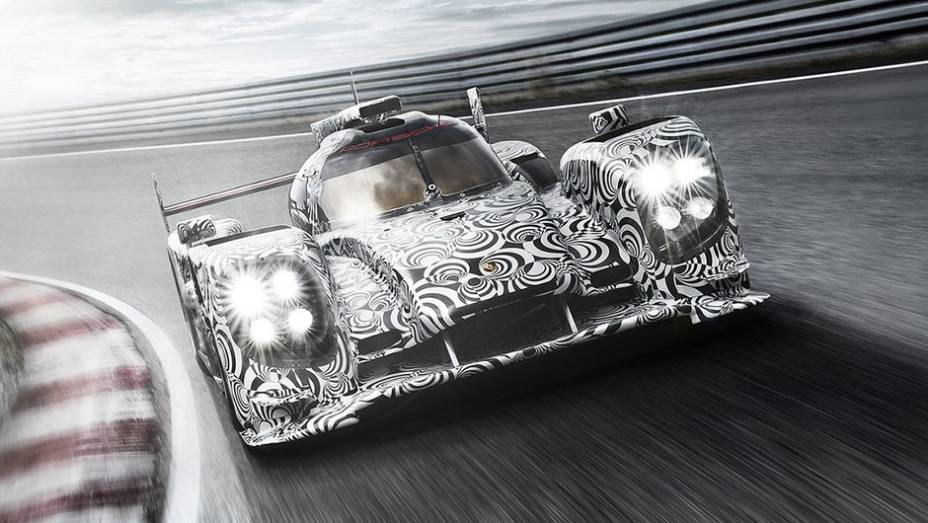 A Porsche divulgou uma série de fotos do seu modelo LMP1 | <a href="https://beta-develop.quatrorodas.abril.com.br/noticias/fabricantes/porsche-revela-imagens-seu-lmp1-751419.shtml" rel="migration">Leia mais</a>