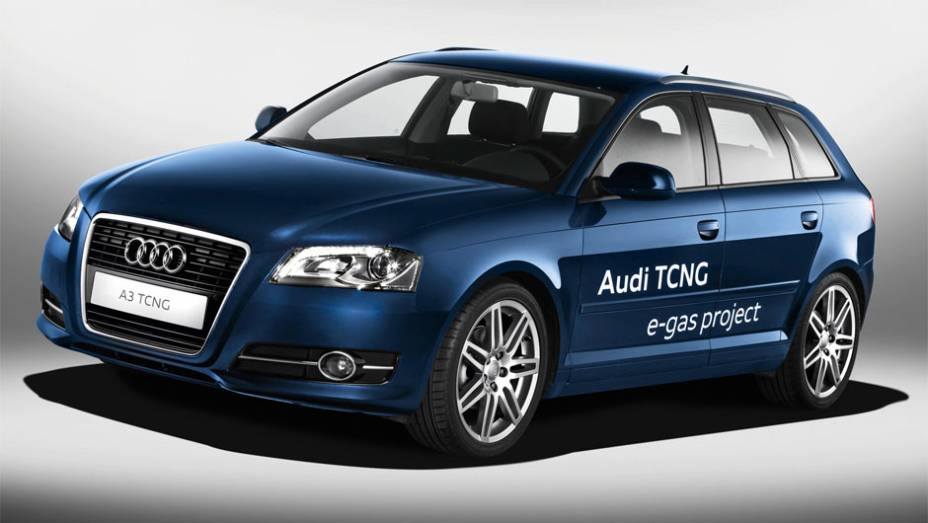 G&aacute;s - Comum em taxis com kits de GNV no Brasil, nos modelos de f&aacute;brica eles ainda est&atilde;o em estudo, mas o conceitual Audi A3 TCNG promete mudar isso.