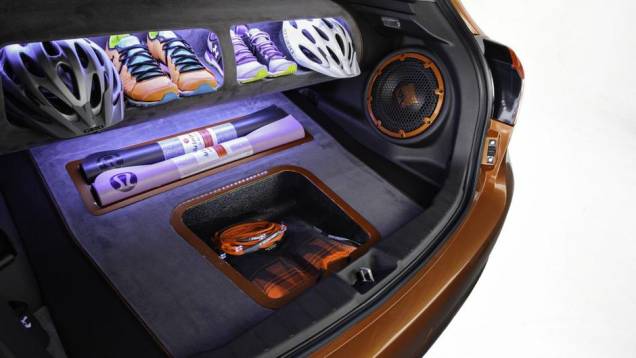 O porta-malas é modificado, com alguns compartimentos | <a href="https://beta-develop.quatrorodas.abril.com.br/noticias/fabricantes/mitsubishi-mostra-outlander-summer-winter-editions-751676.shtml" rel="migration">Leia mais</a> O porta-malas é modificado, com alguns compartimentos | <a href="https://beta-develop.quatrorodas.abril.com.br/noticias/fabricantes/mitsubishi-mostra-outlander-summer-winter-editions-751676.shtml" rel="migration">Leia mais</a>