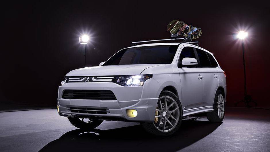 Já a Winter Edition apresenta cor de carroceria branca e detalhes em alumínio... | <a href="https://beta-develop.quatrorodas.abril.com.br/noticias/fabricantes/mitsubishi-mostra-outlander-summer-winter-editions-751676.shtml" rel="migration">Leia mais</a> Já a Winter Edition apresenta cor de carroceria branca e detalhes em alumínio... | <a href="https://beta-develop.quatrorodas.abril.com.br/noticias/fabricantes/mitsubishi-mostra-outlander-summer-winter-editions-751676.shtml" rel="migration">Leia mais</a>