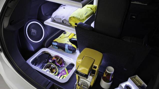 Uma máquina de café também compõe o conjunto | <a href="https://beta-develop.quatrorodas.abril.com.br/noticias/fabricantes/mitsubishi-mostra-outlander-summer-winter-editions-751676.shtml" rel="migration">Leia mais</a> Uma máquina de café também compõe o conjunto | <a href="https://beta-develop.quatrorodas.abril.com.br/noticias/fabricantes/mitsubishi-mostra-outlander-summer-winter-editions-751676.shtml" rel="migration">Leia mais</a>