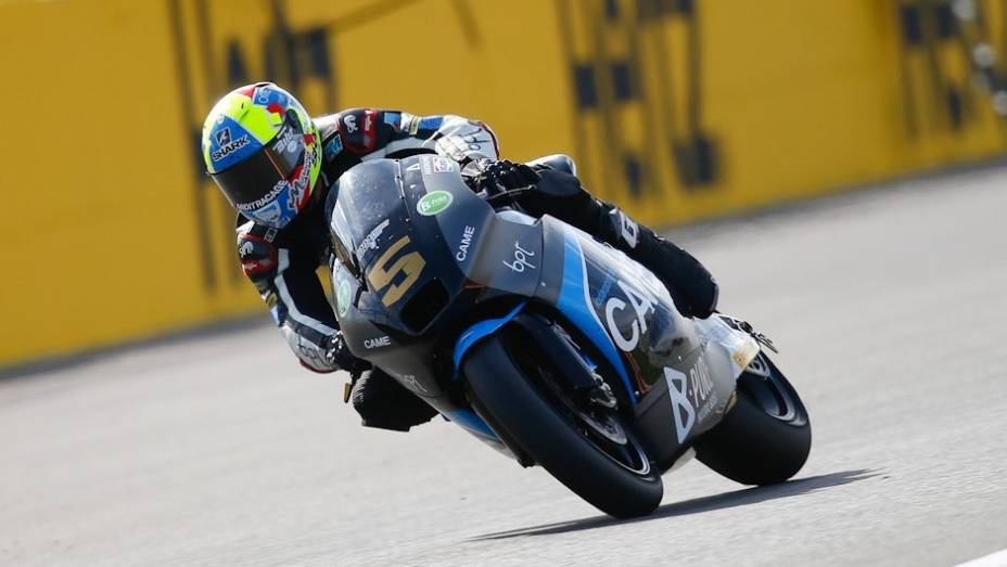 Pela Moto2, Johann Zarco (Came Iodaracing Project) surpreendeu e foi o mais r&aacute;pido | <a href="https://beta-develop.quatrorodas.abril.com.br/moto/noticias/motogp-lorenzo-lidera-sexta-feira-751904.shtml" rel="migration">Leia mais</a>
