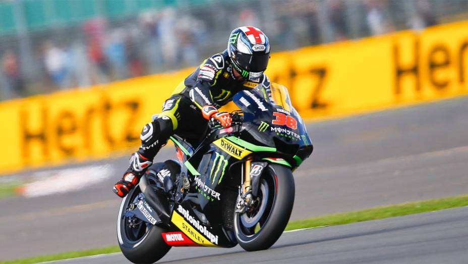 Bradley Smith foi o nono | <a href="https://beta-develop.quatrorodas.abril.com.br/moto/noticias/motogp-lorenzo-bate-marquez-silverstone-752002.shtml" rel="migration">Leia mais</a>