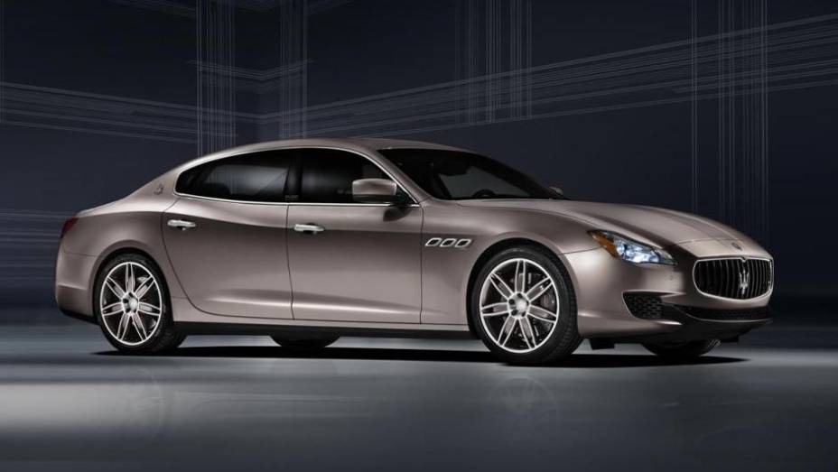 A Maserati mostra neste Salão de Frankfurt o Quattroporte Ermenegildo Zegna concept | <a href="https://beta-develop.quatrorodas.abril.com.br/saloes/frankfurt/2013/maserati-quattroporte-ermenegildo-zegna-concept-752311.shtml" rel="migration">Leia mais</a>